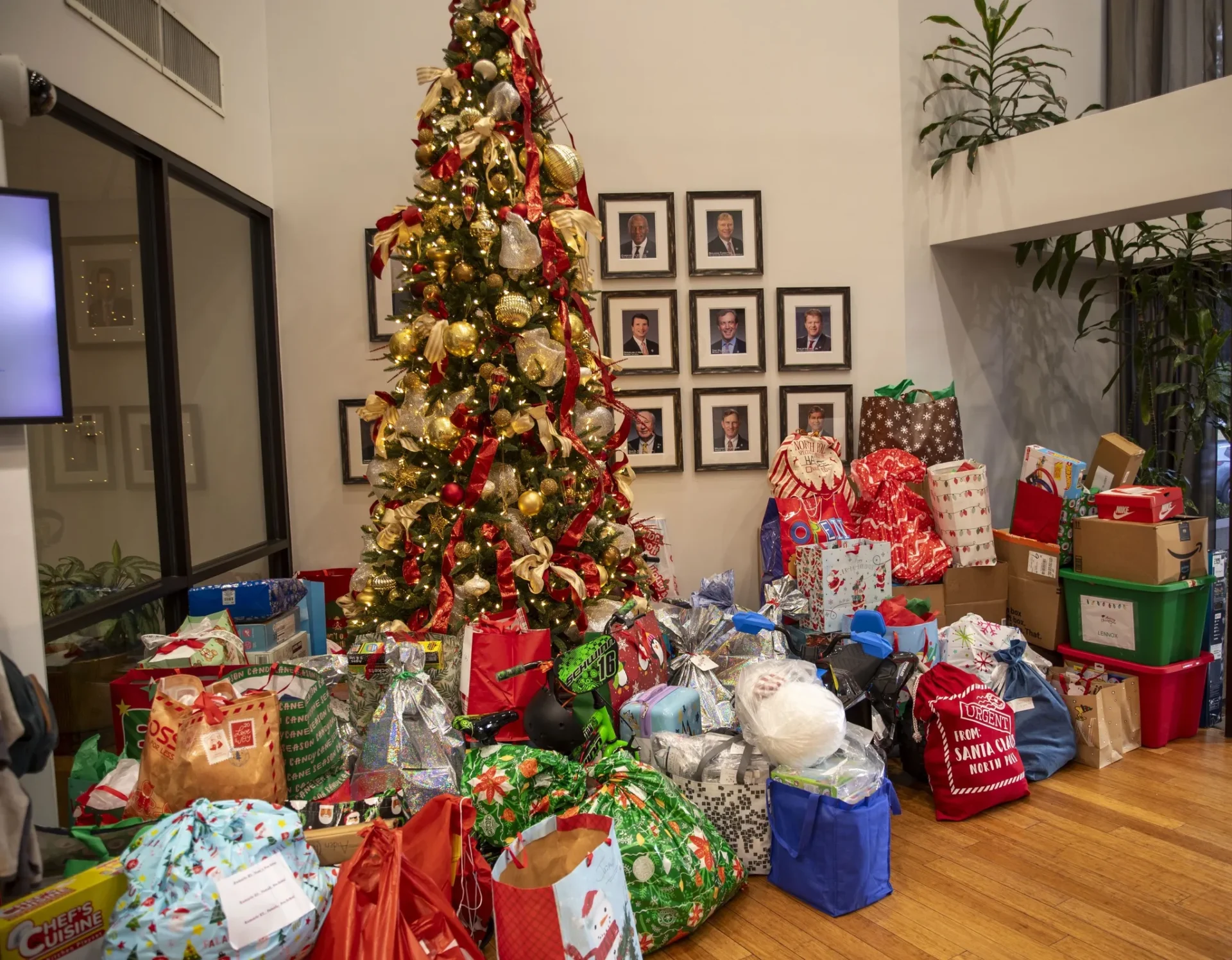 CASA GIFT DRIVE